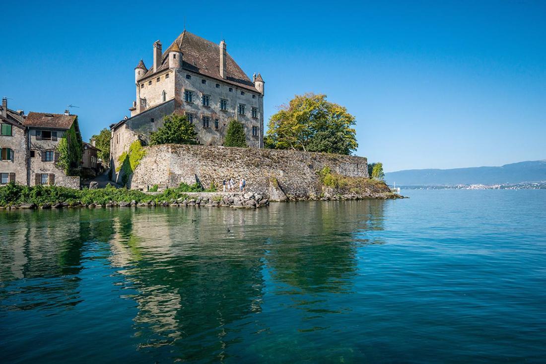 Hotel Le Jules Verne Yvoire Bagian luar foto